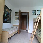 Valbella Con Piscina Appartement