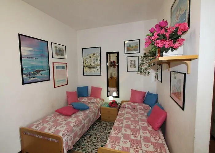 Valbella Con Piscina Διαμέρισμα Μπιμπιόνε