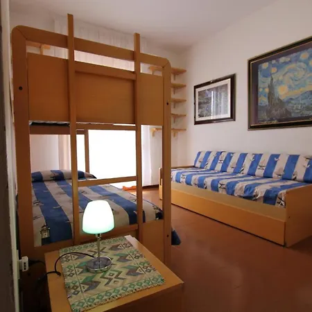 Διαμέρισμα Valbella Con Piscina