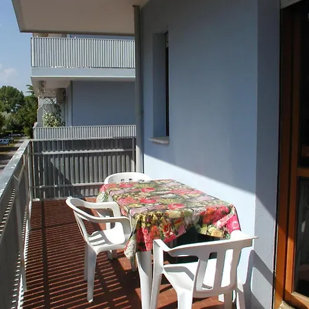 Valbella Con Piscina דירה ביביונה