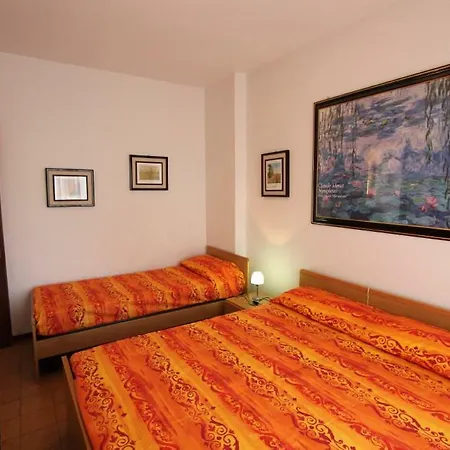 Valbella Con Piscina Immobiliare Friuli