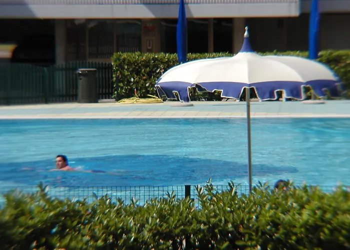Valbella Con Piscina * 비비오네