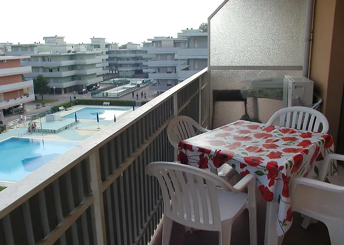 Valbella Con Piscina アパート *