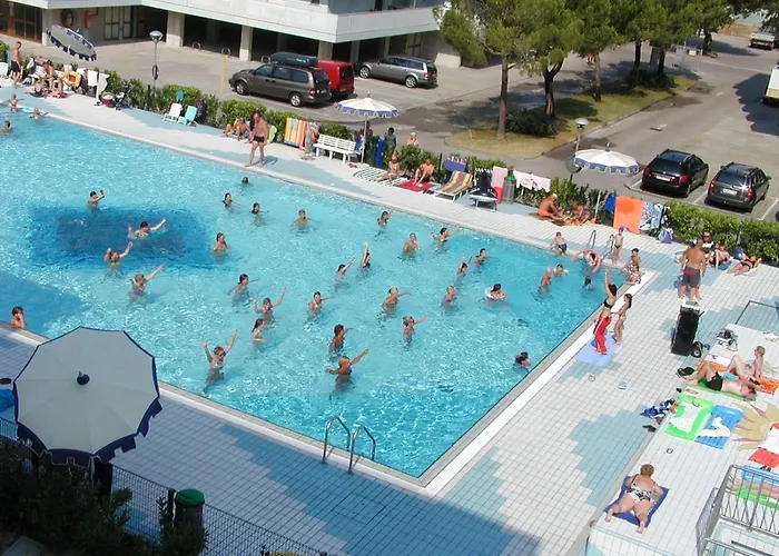 Valbella Con Piscina Apartament